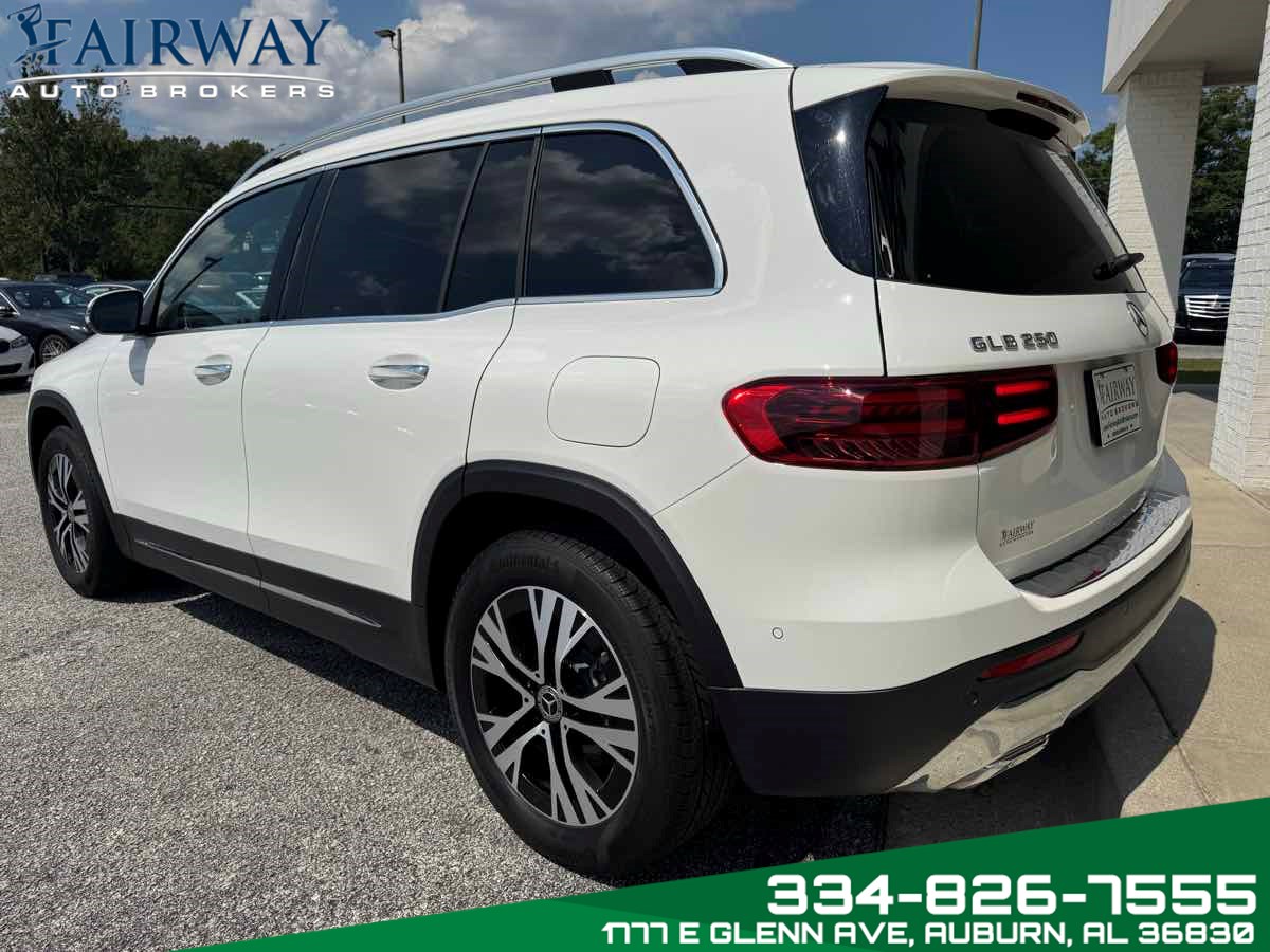 2025 Mercedes Benz GLB 250 4MATIC photo 6
