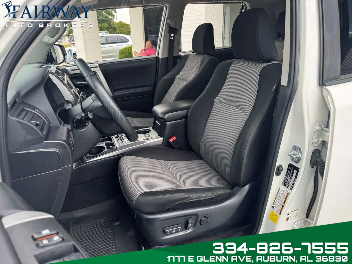 2020 Toyota 4Runner SR5 photo 10