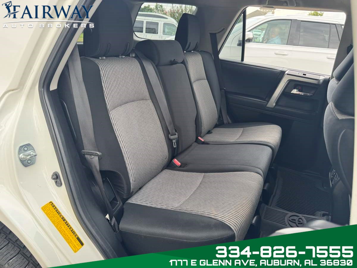 2020 Toyota 4Runner SR5 photo 13