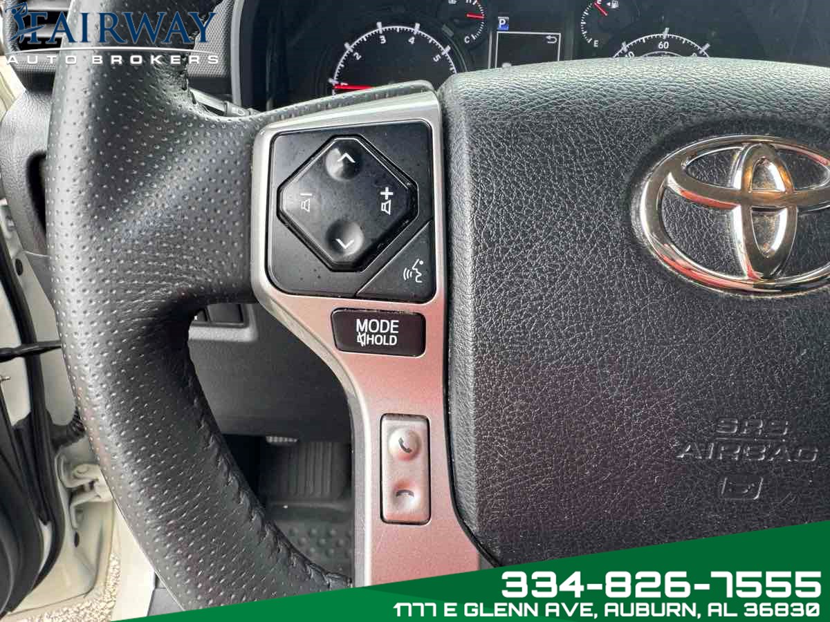 2020 Toyota 4Runner SR5 photo 18