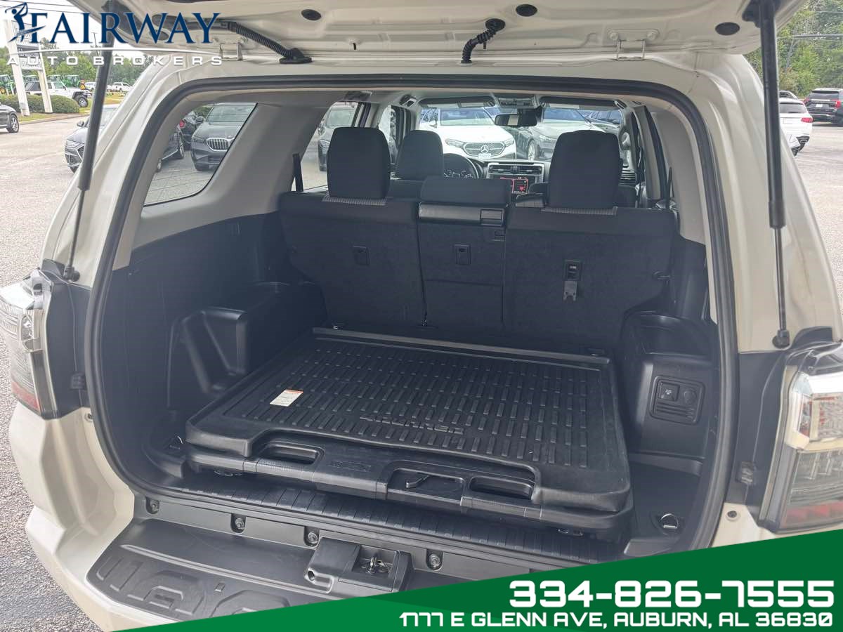 2020 Toyota 4Runner SR5 photo 30