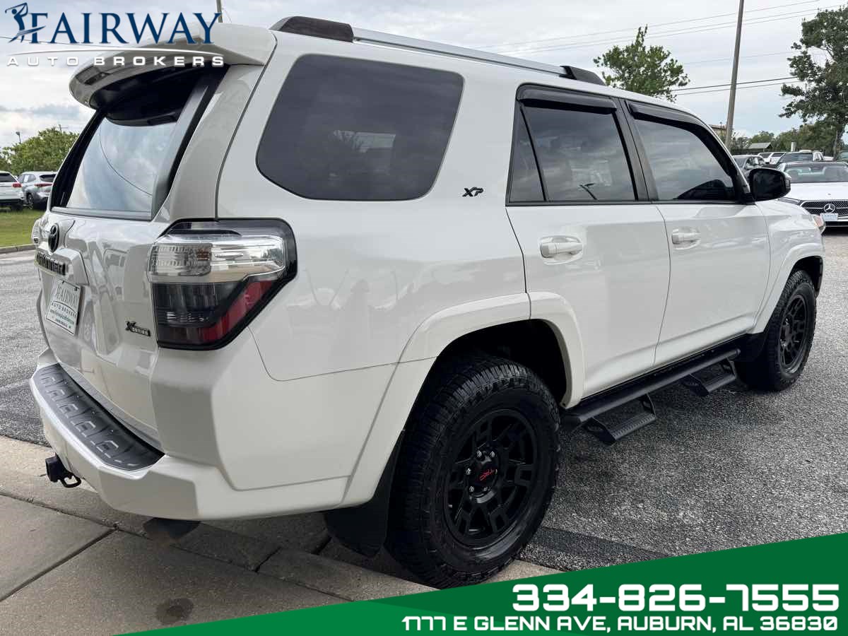 2020 Toyota 4Runner SR5 photo 6