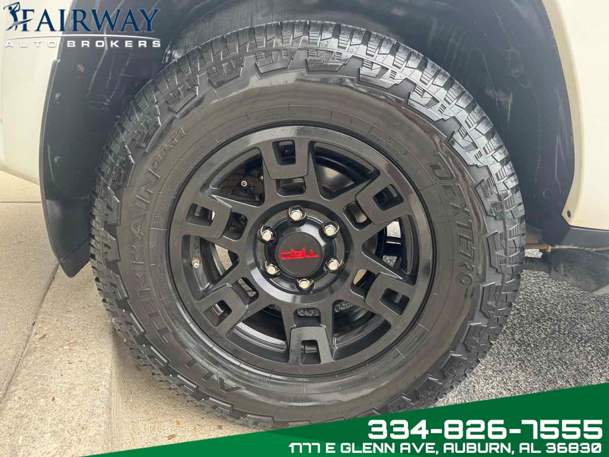 2020 Toyota 4Runner SR5 photo 34