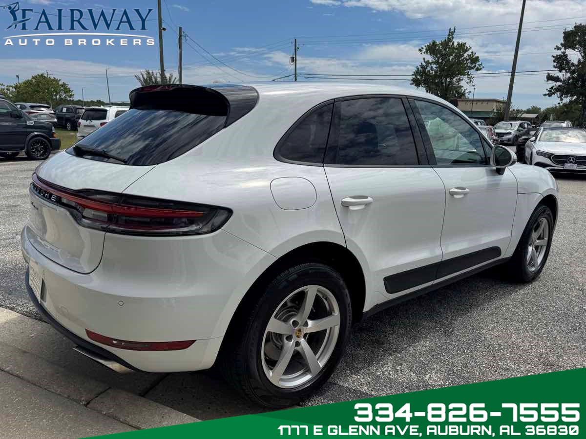 2021 Porsche Macan Base photo 4