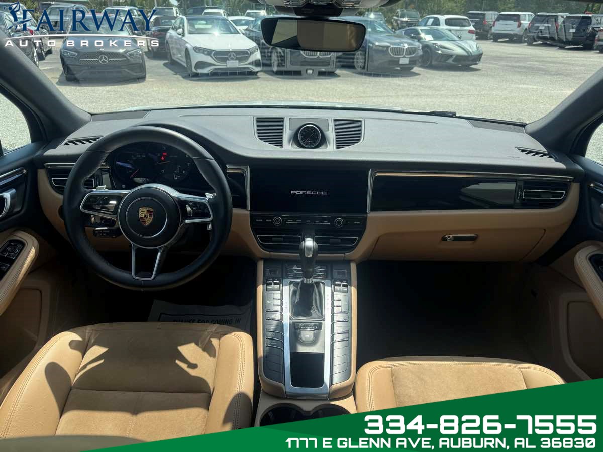 2021 Porsche Macan Base photo 23