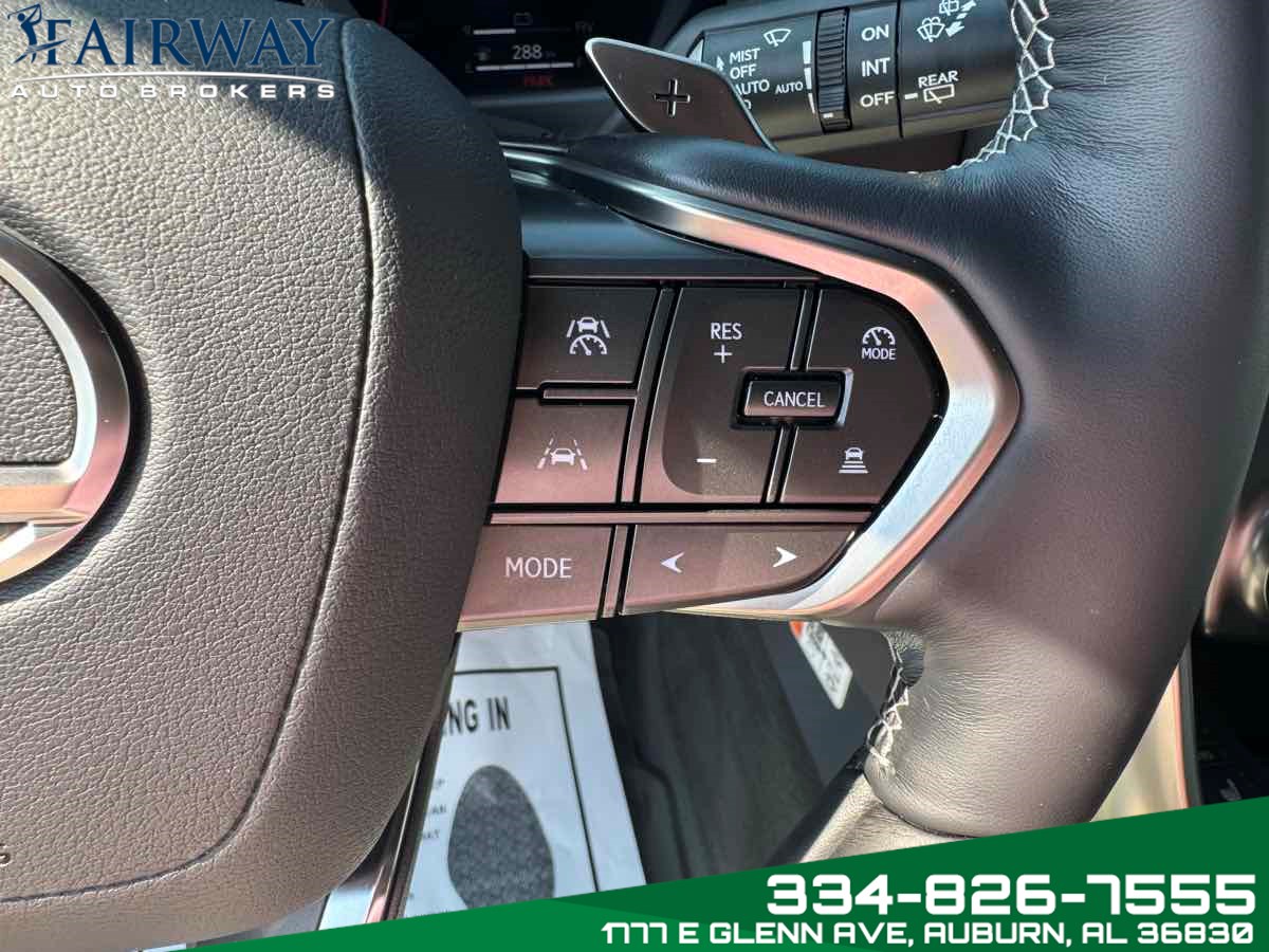 2025 Lexus LX 600 Luxury photo 13