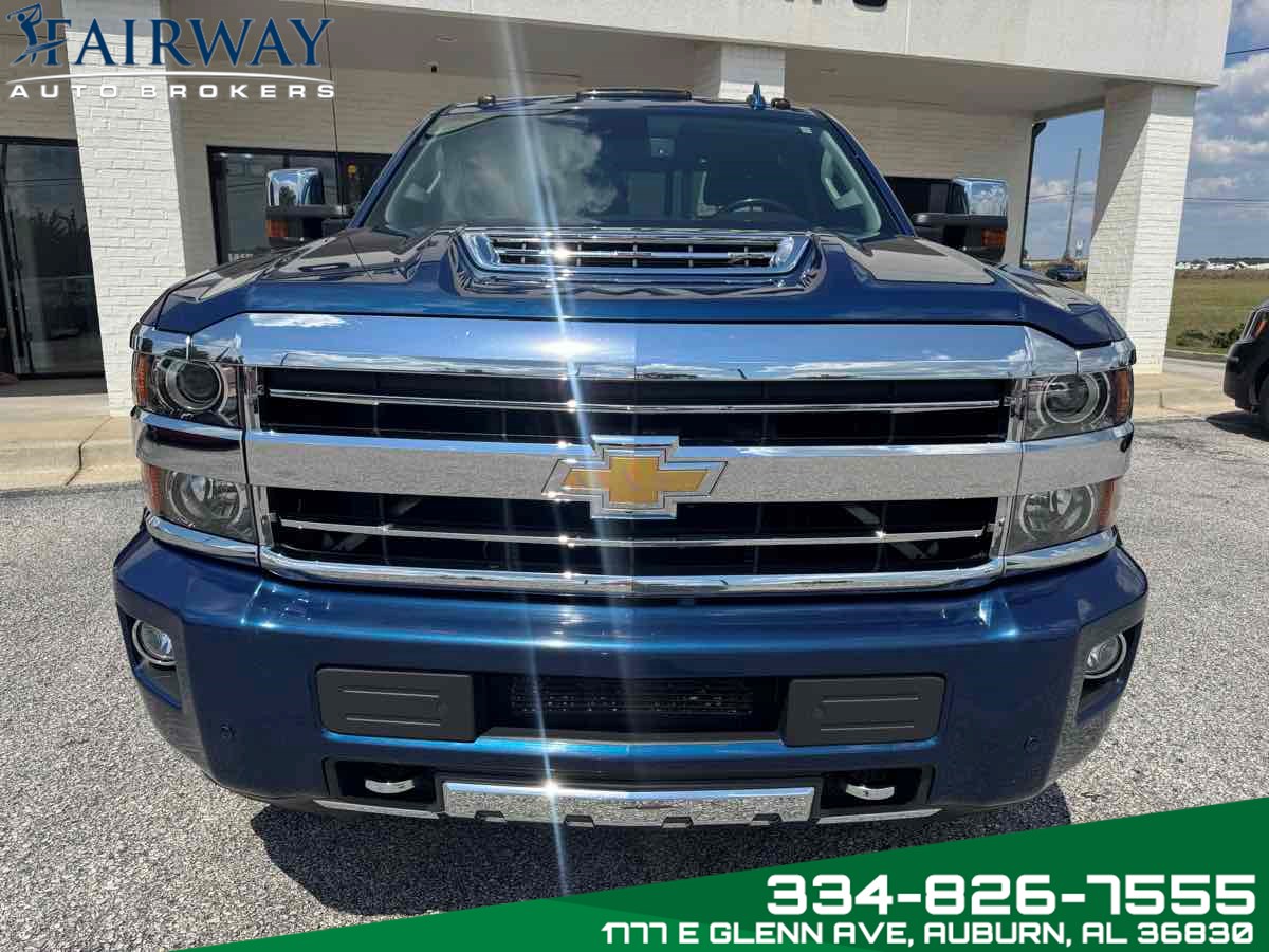 2019 Chevrolet Silverado 2500HD High Country photo 2