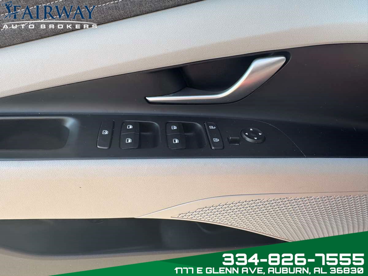 2023 Hyundai Elantra Limited photo 13