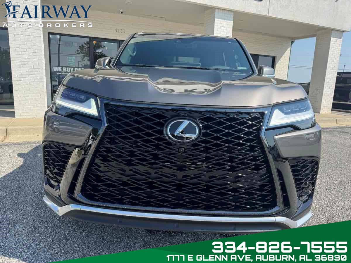2023 Lexus LX 600 F SPORT photo 2
