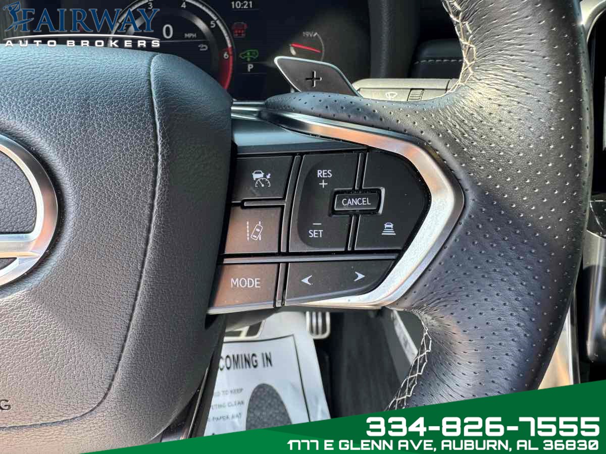 2023 Lexus LX 600 F SPORT photo 18