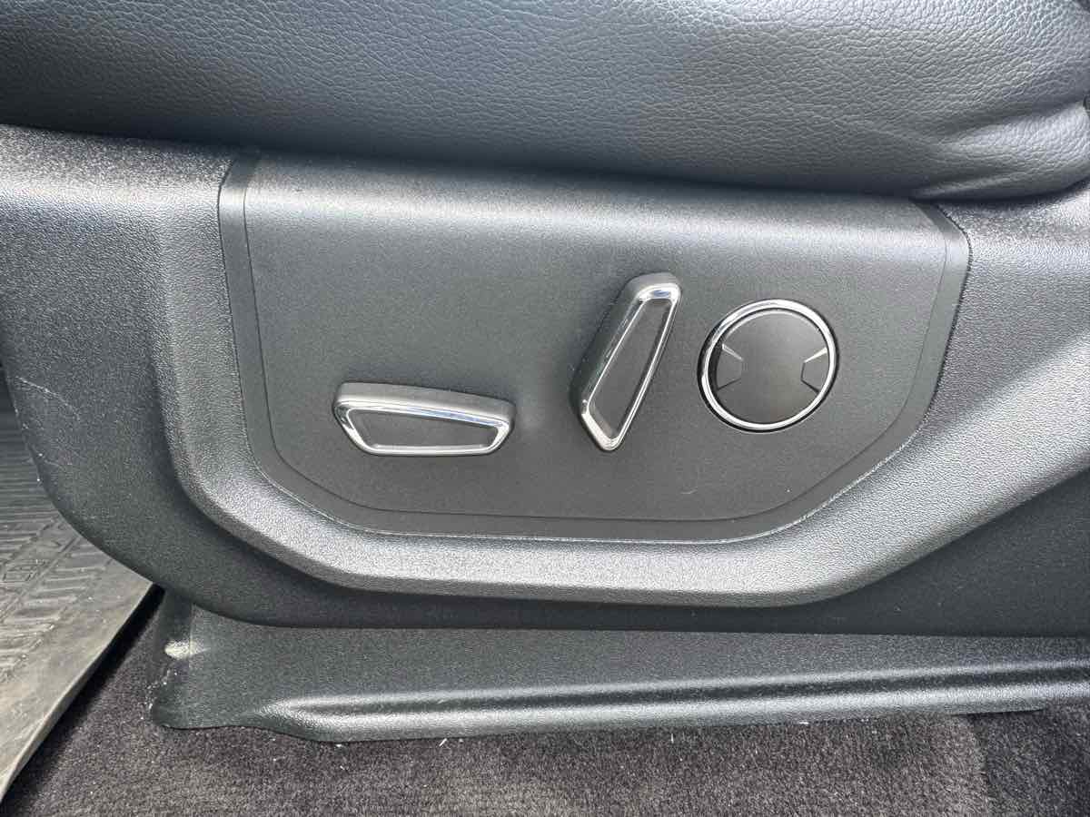 2019 Ford Expedition XLT - Photo 19