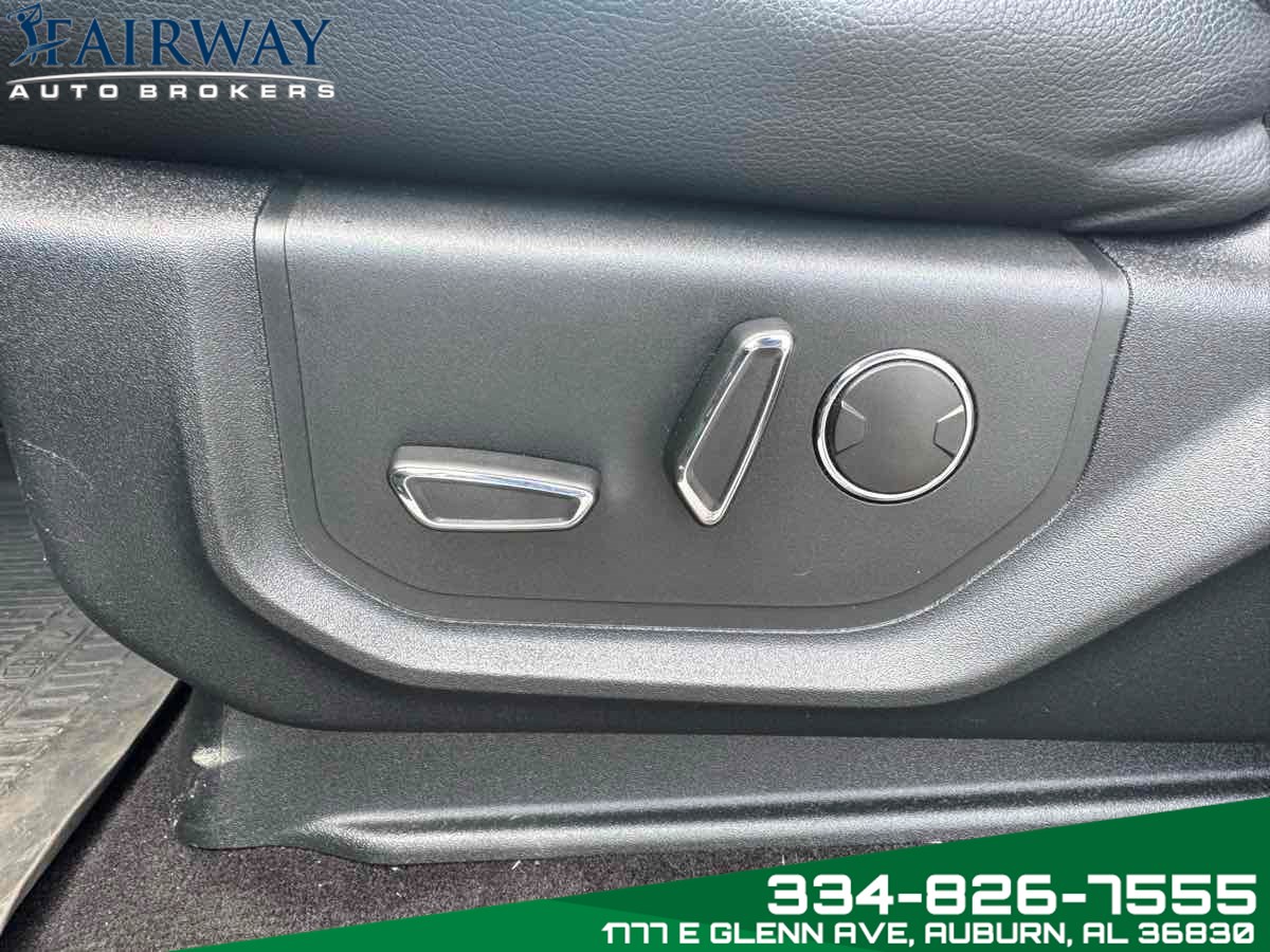 2019 Ford Expedition XLT photo 12