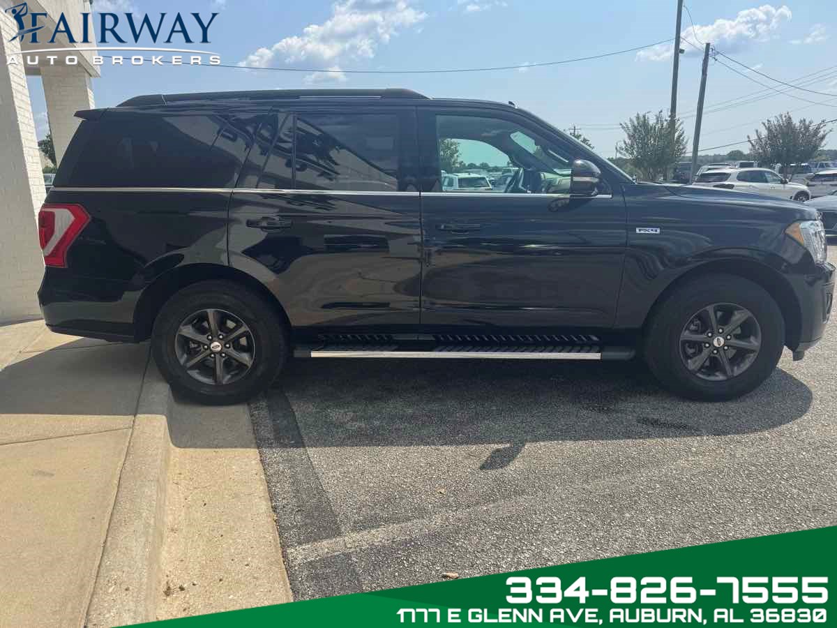 2019 Ford Expedition XLT photo 2