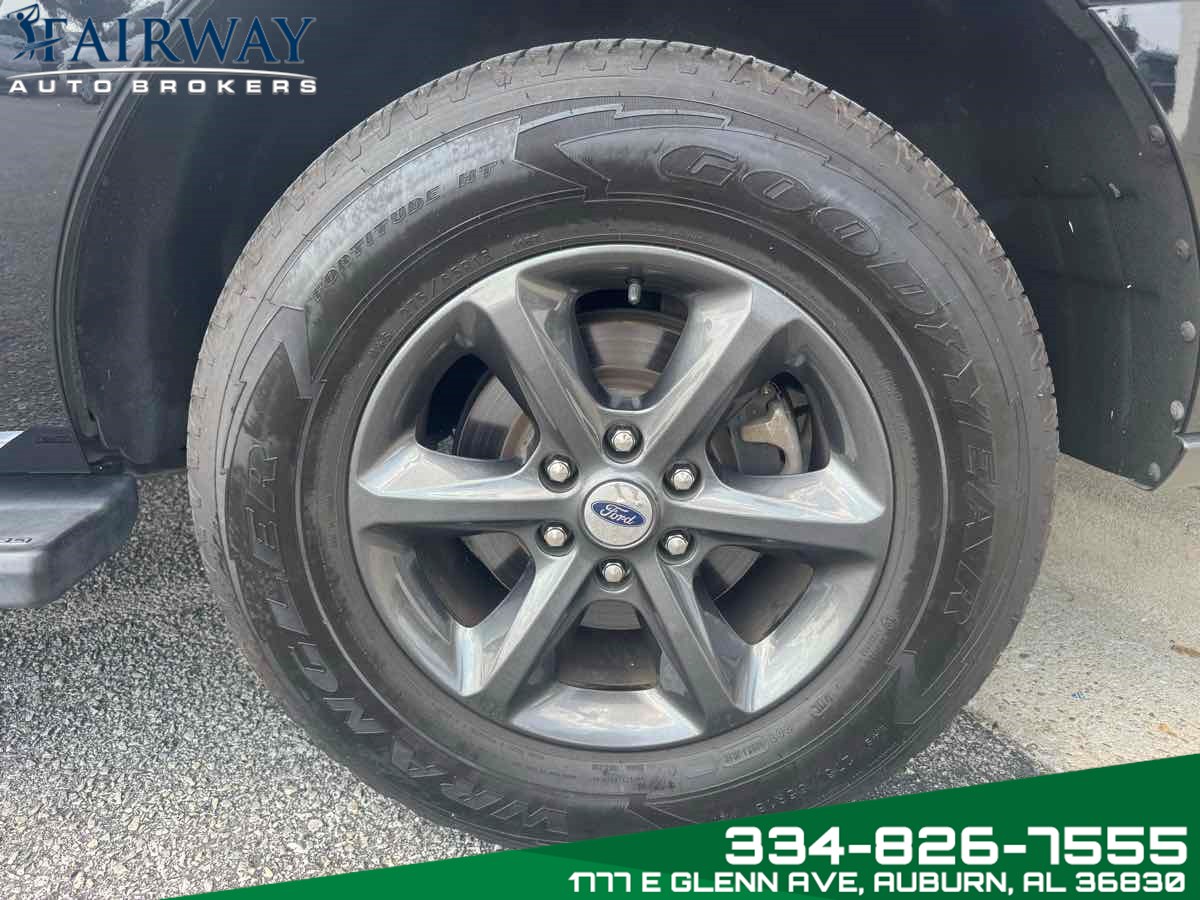 2019 Ford Expedition XLT photo 29