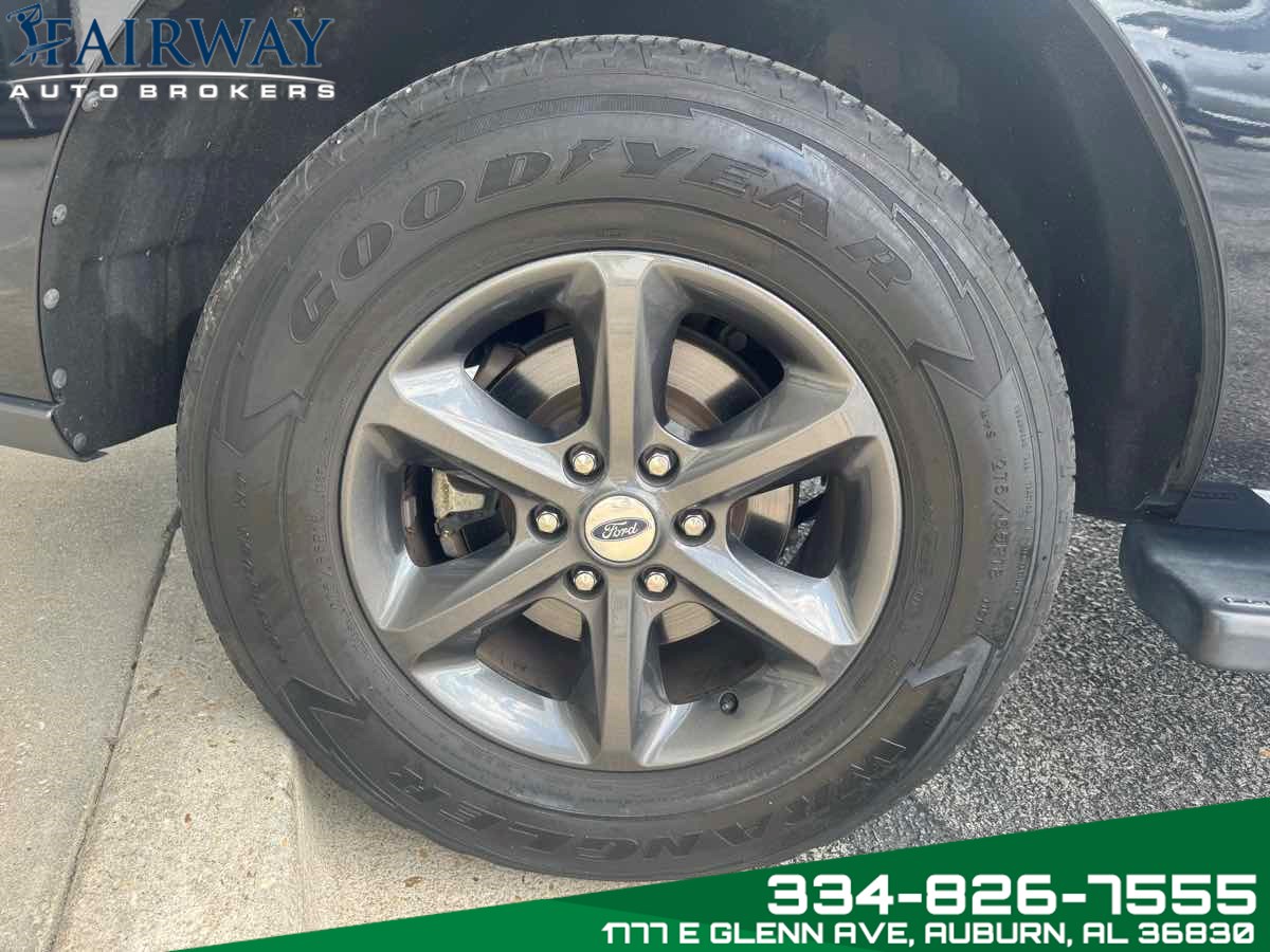 2019 Ford Expedition XLT photo 31