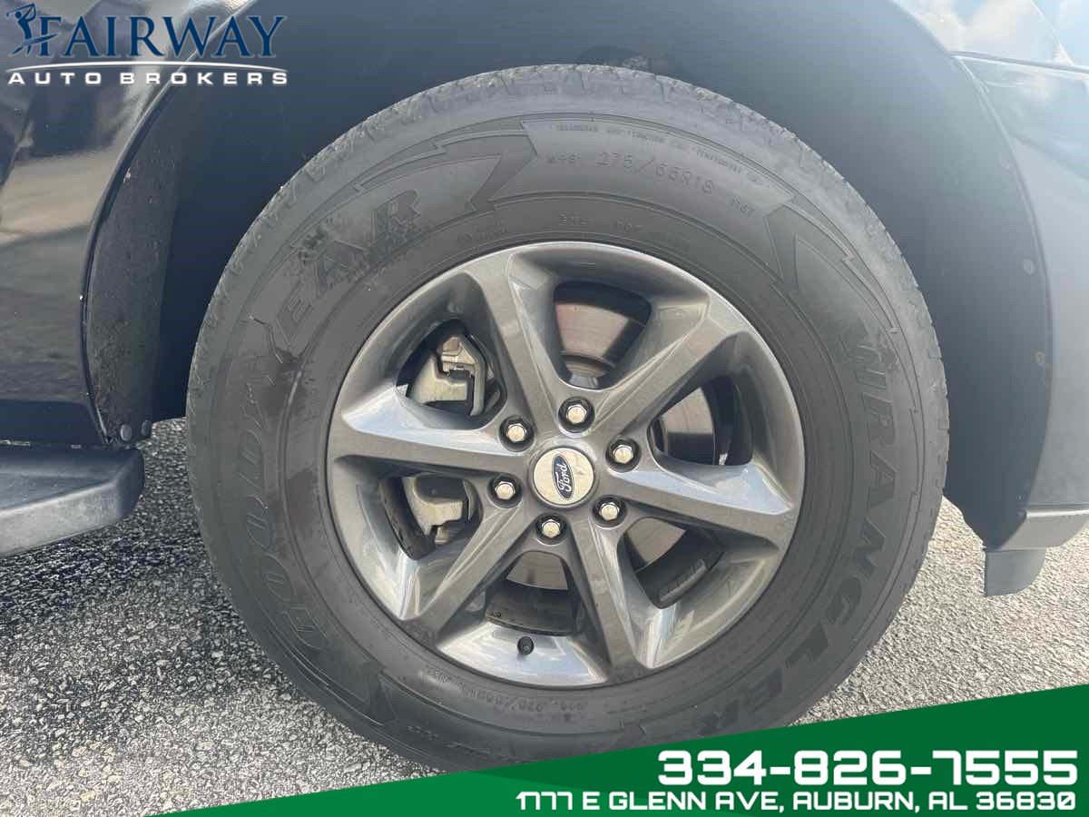2019 Ford Expedition XLT photo 30