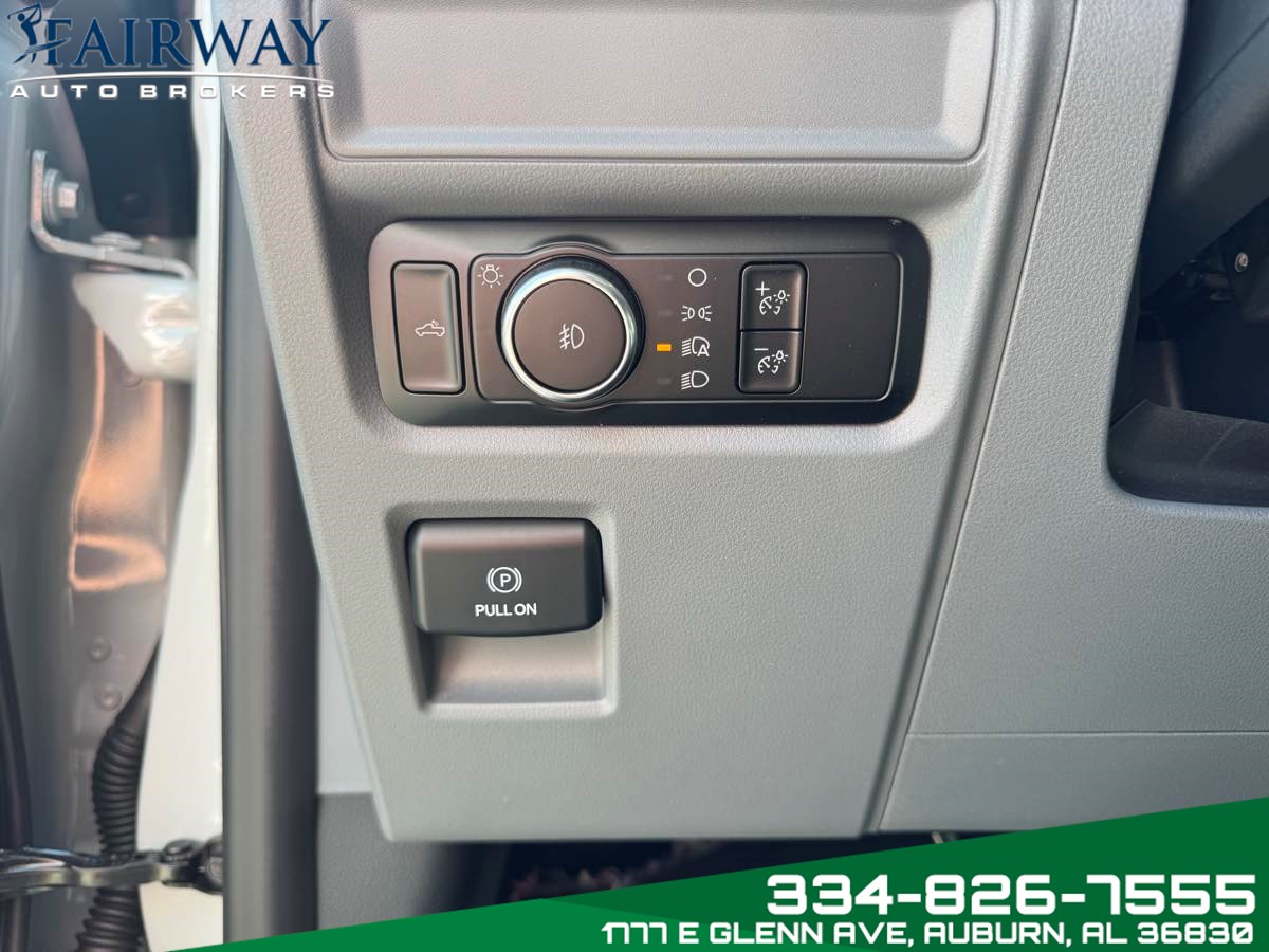 2024 Ford F-150 XLT photo 13
