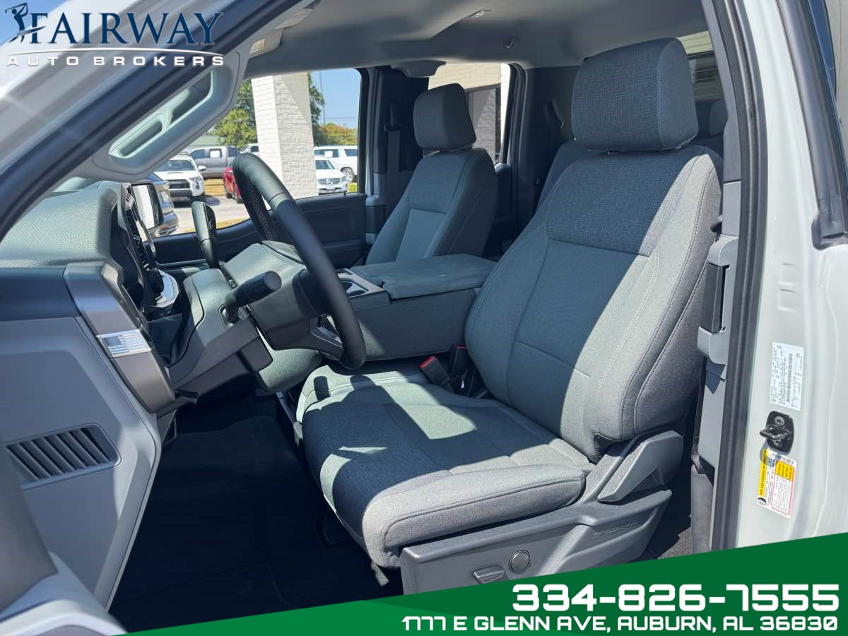 2024 Ford F-150 XLT photo 8