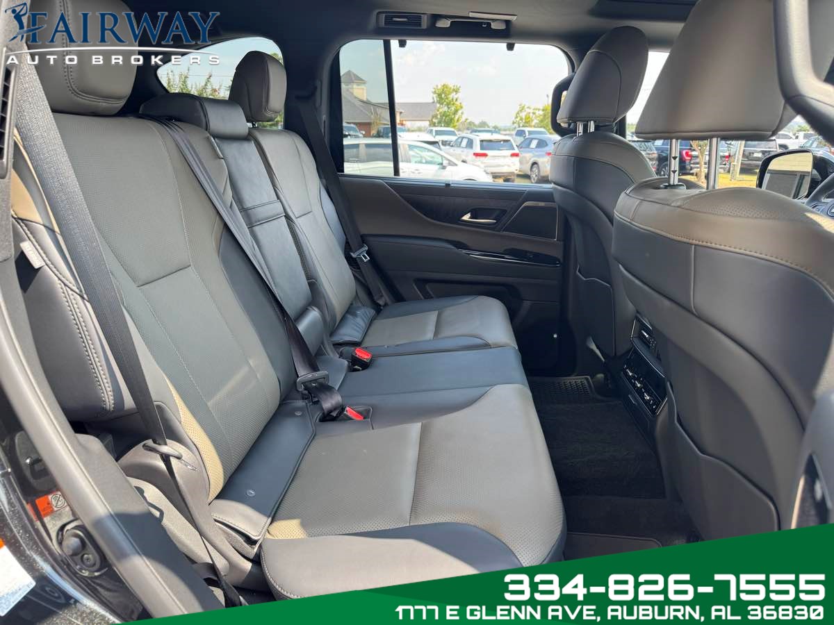 2025 Lexus LX photo 12