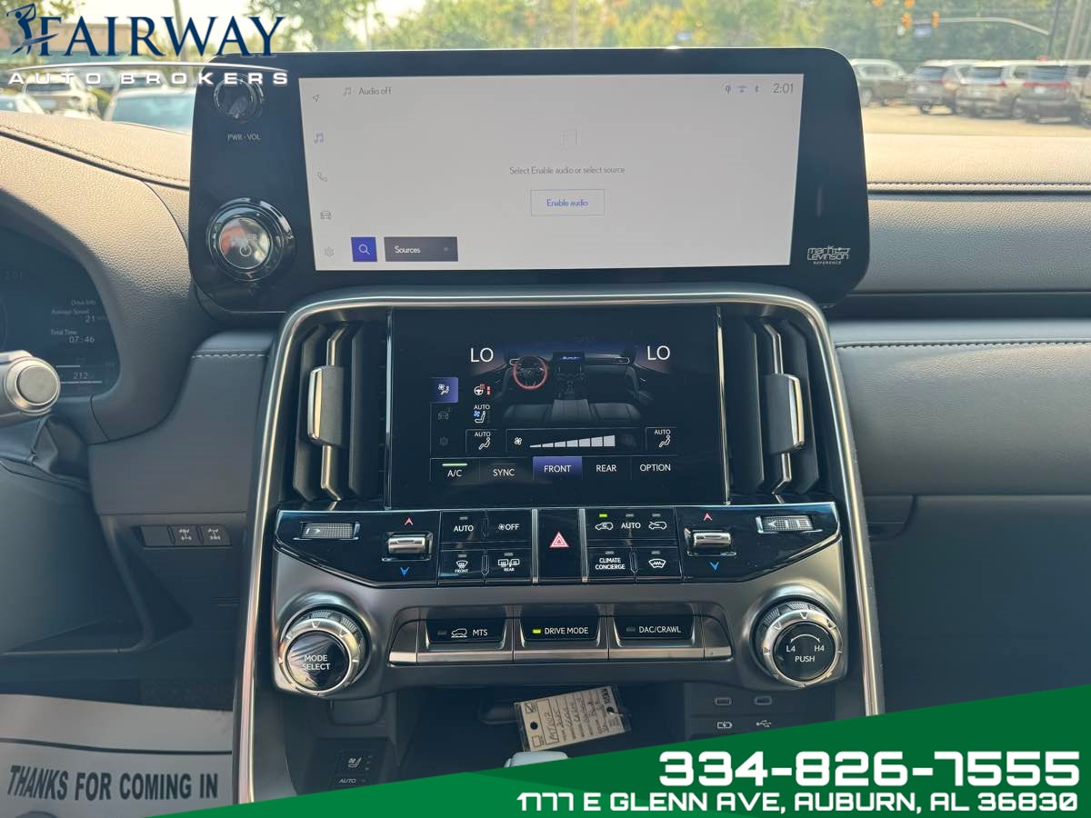 2025 Lexus LX photo 21