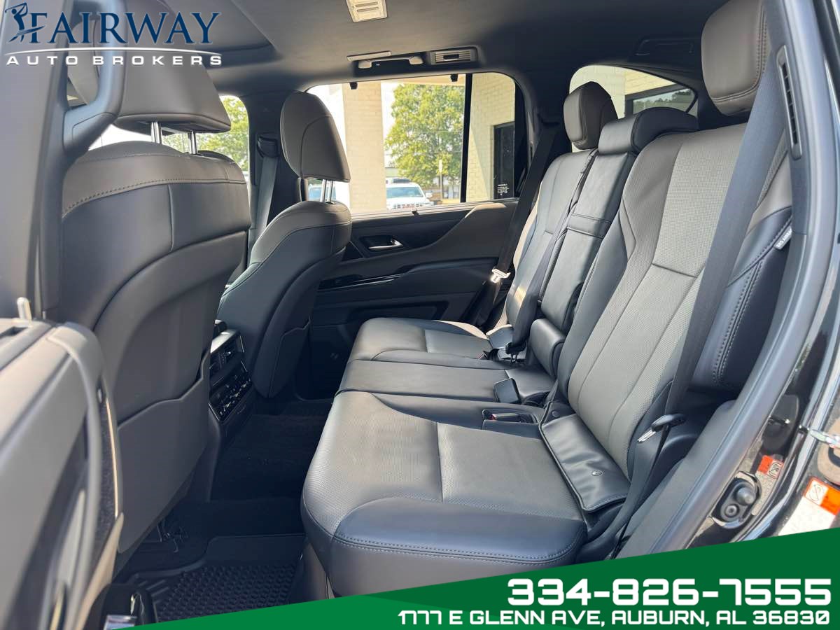 2025 Lexus LX photo 10