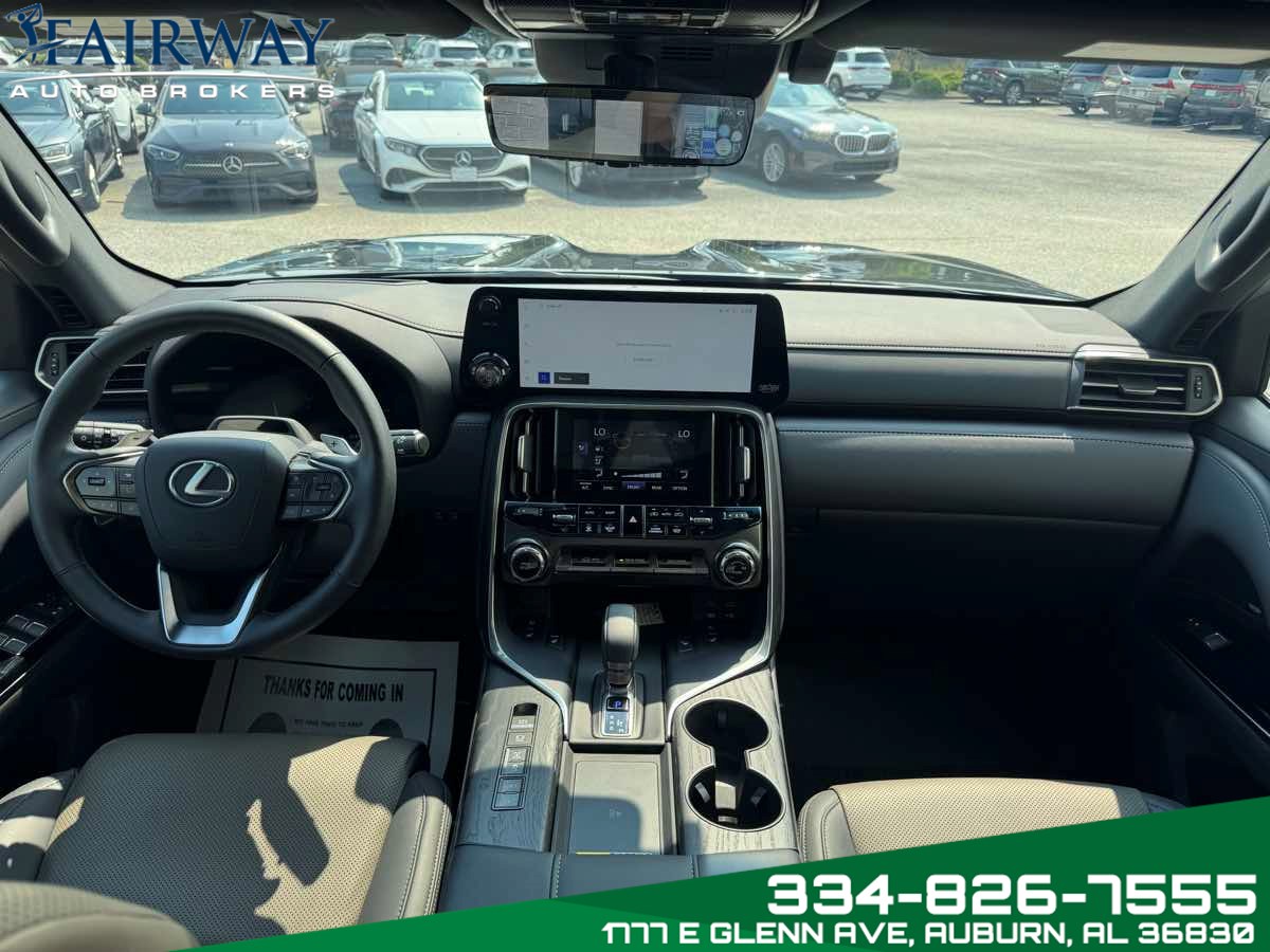2025 Lexus LX photo 28