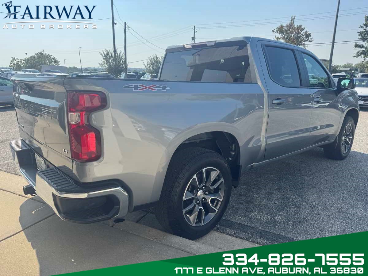 2023 Chevrolet Silverado 1500 LT photo 3