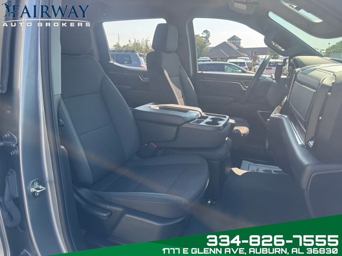 2023 Chevrolet Silverado 1500 LT photo 9