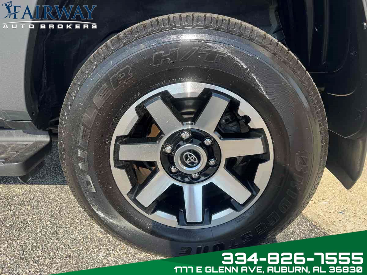 2024 Toyota 4Runner TRD photo 29