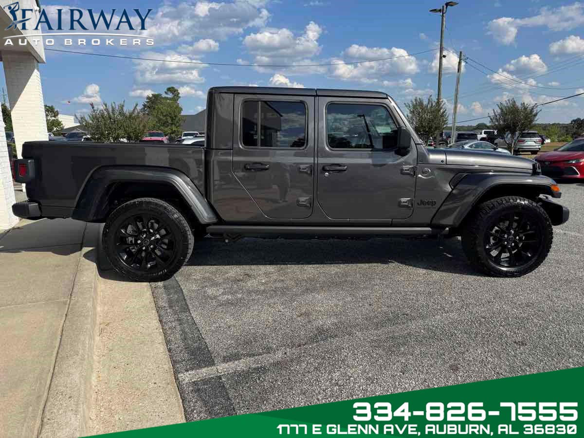 2025 Jeep Gladiator Sport photo 4