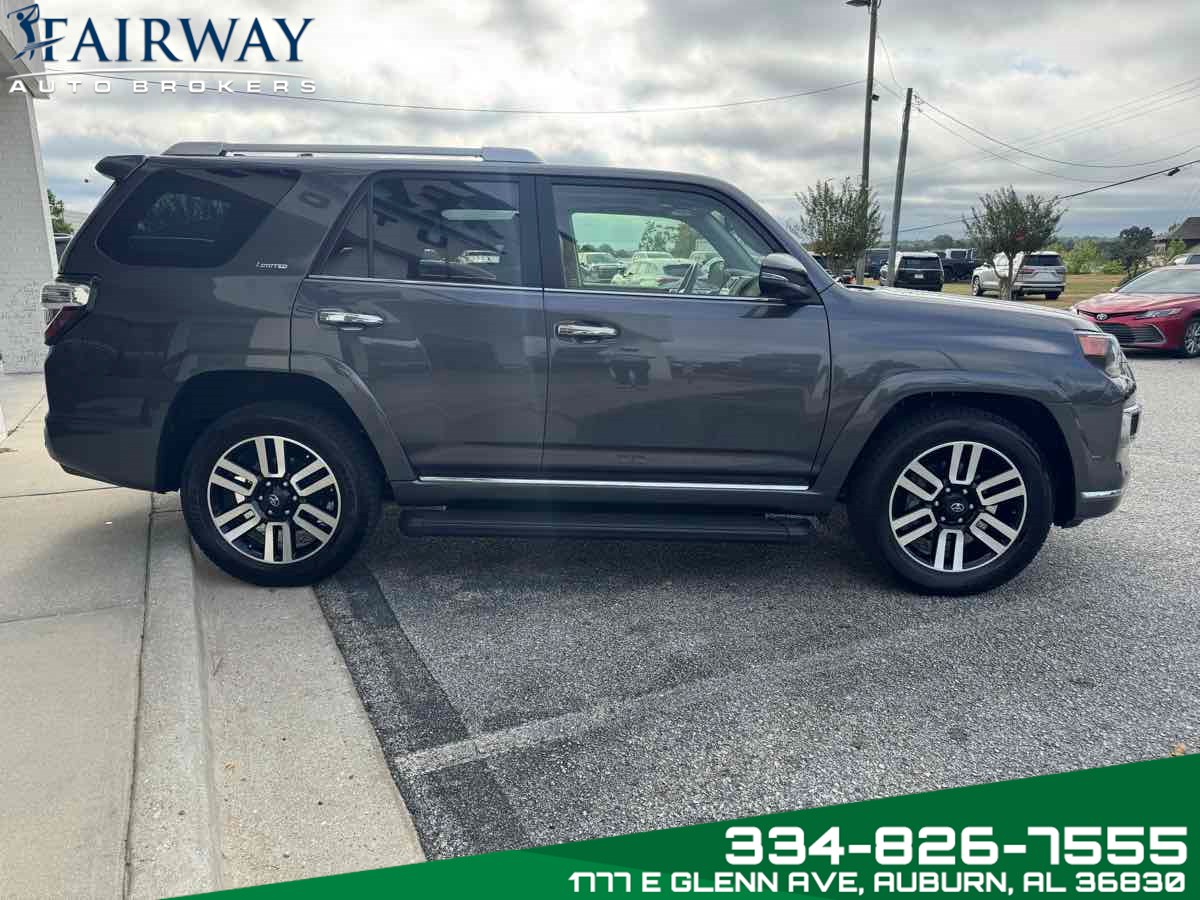 2023 Toyota 4Runner Limited photo 4