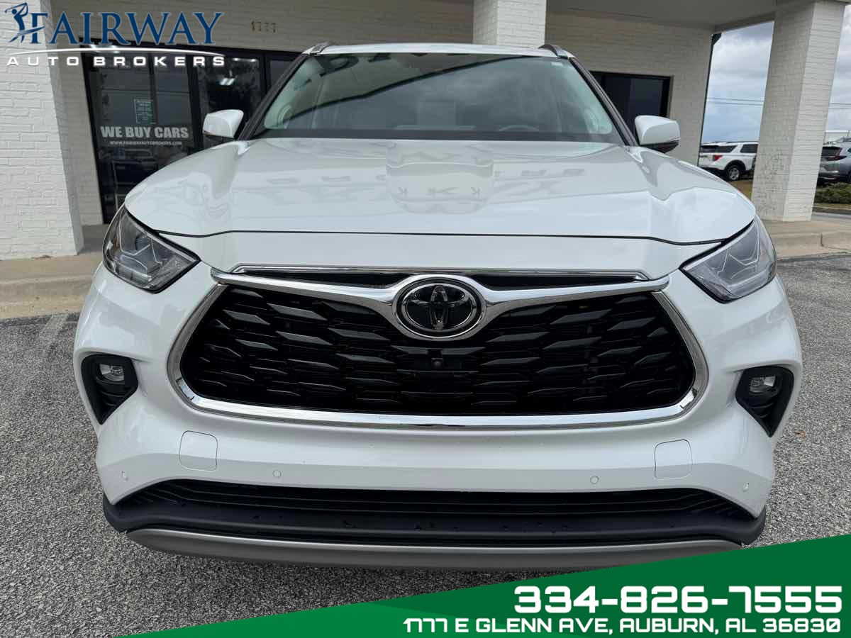 2023 Toyota Highlander Platinum photo 2