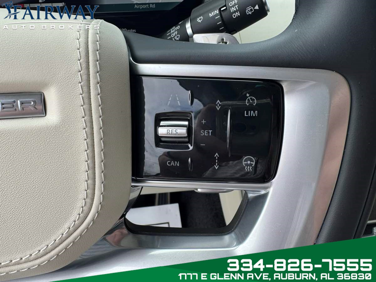2025 Land Rover Range Rover SE photo 16