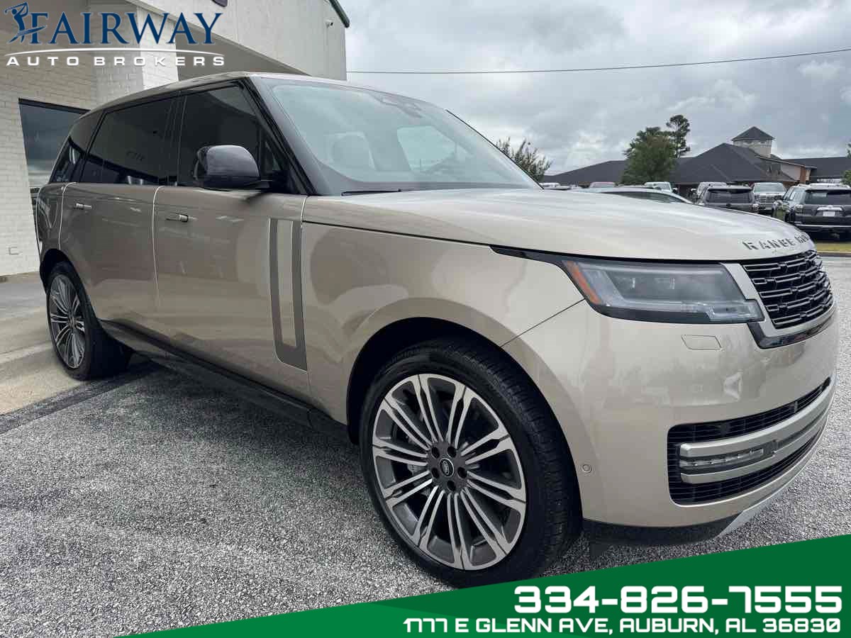 2025 Land Rover Range Rover SE photo 2