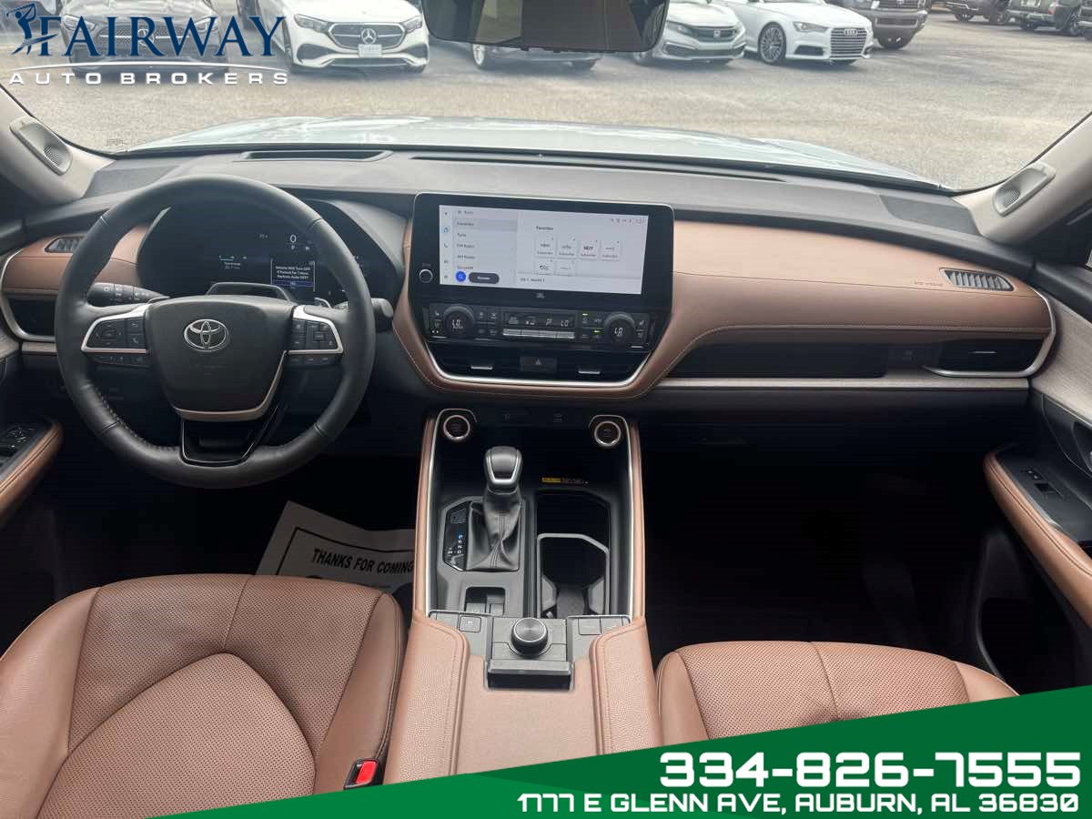 2024 Toyota Grand Highlander Platinum photo 24