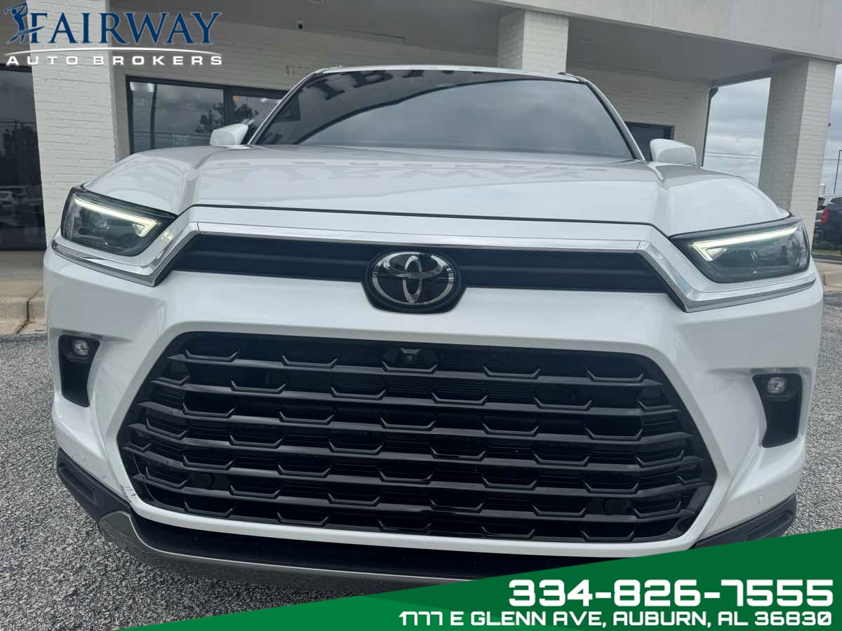2024 Toyota Grand Highlander Platinum photo 2