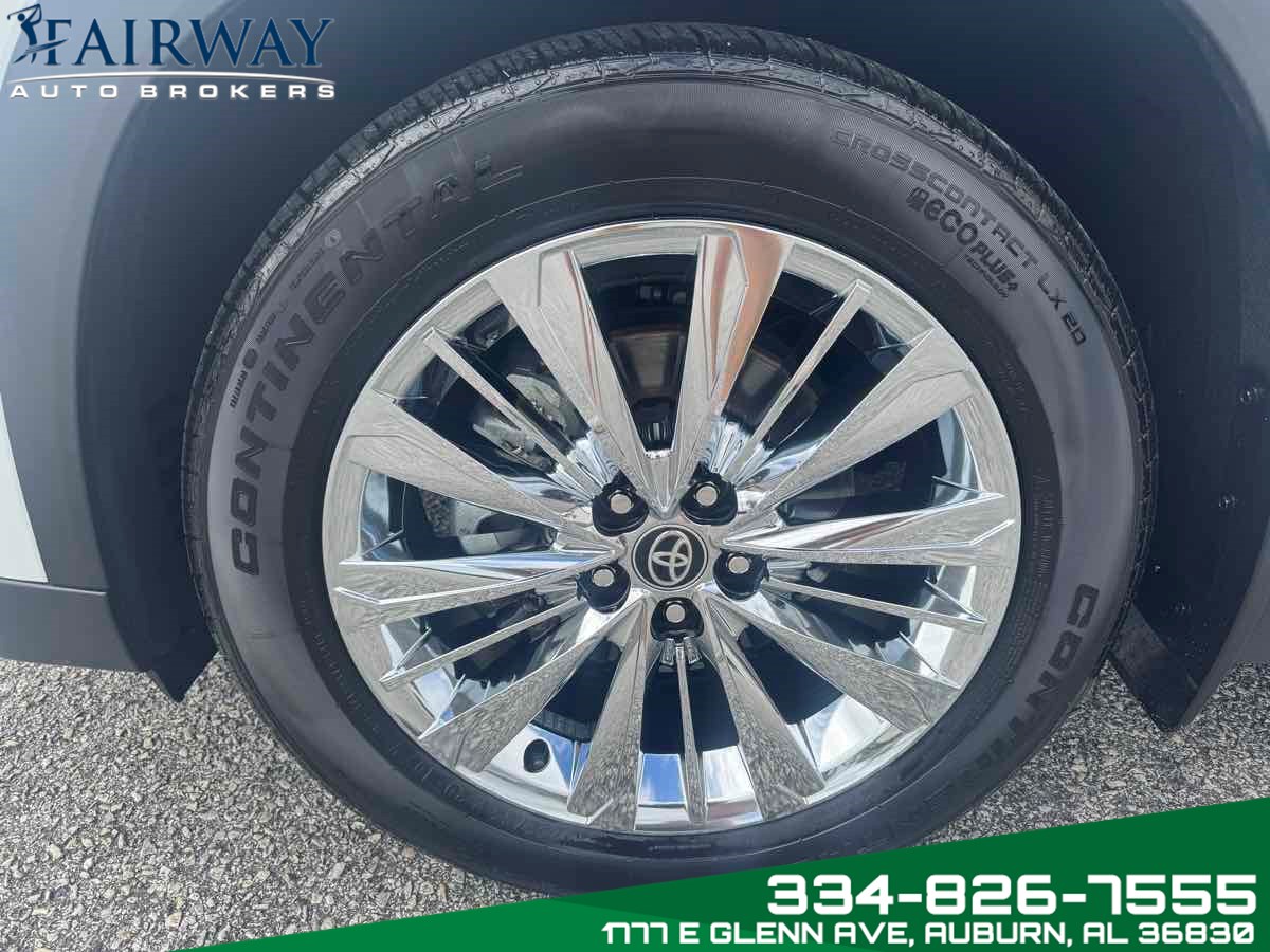 2024 Toyota Grand Highlander Platinum photo 31