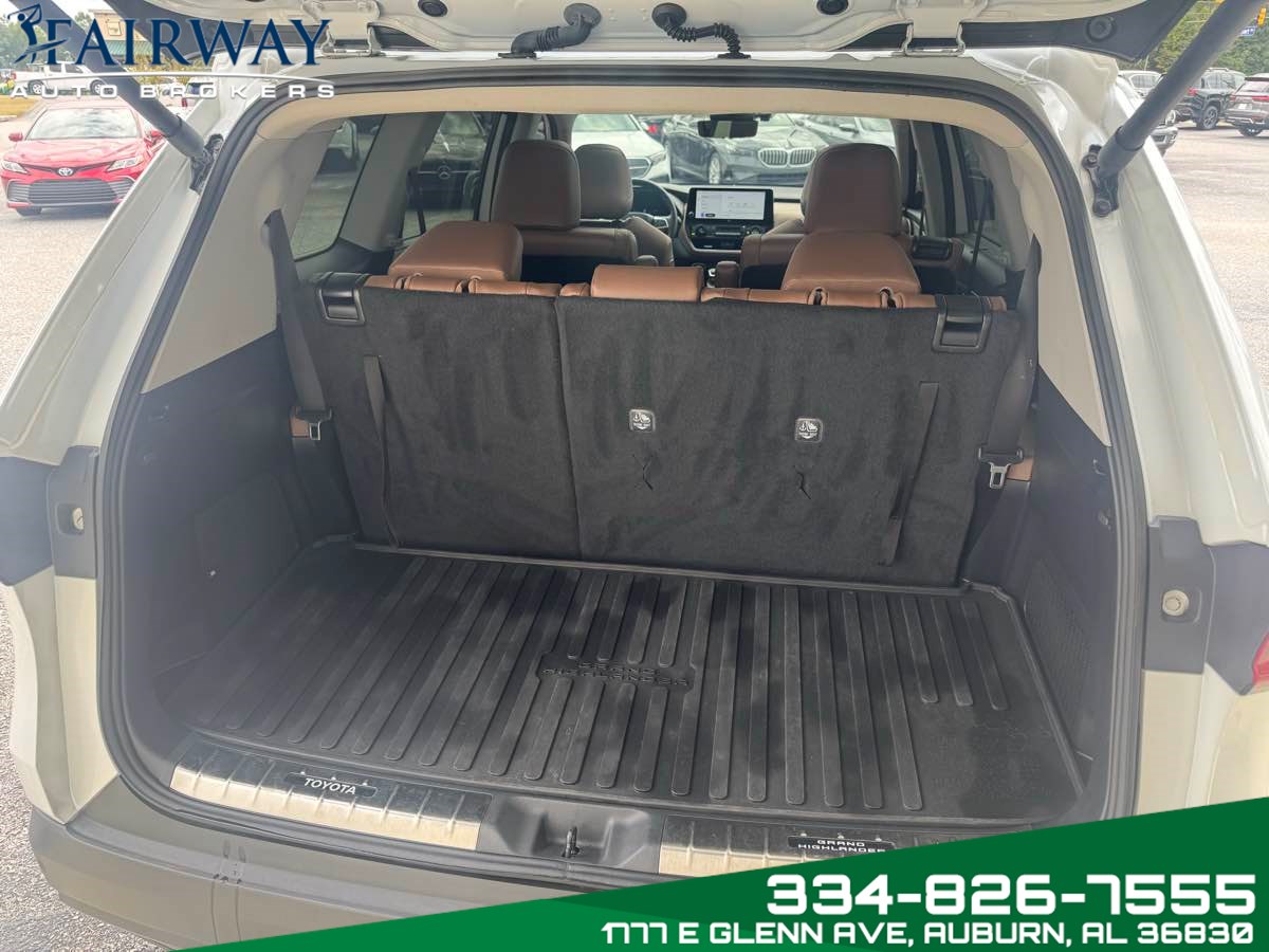 2024 Toyota Grand Highlander Platinum photo 30