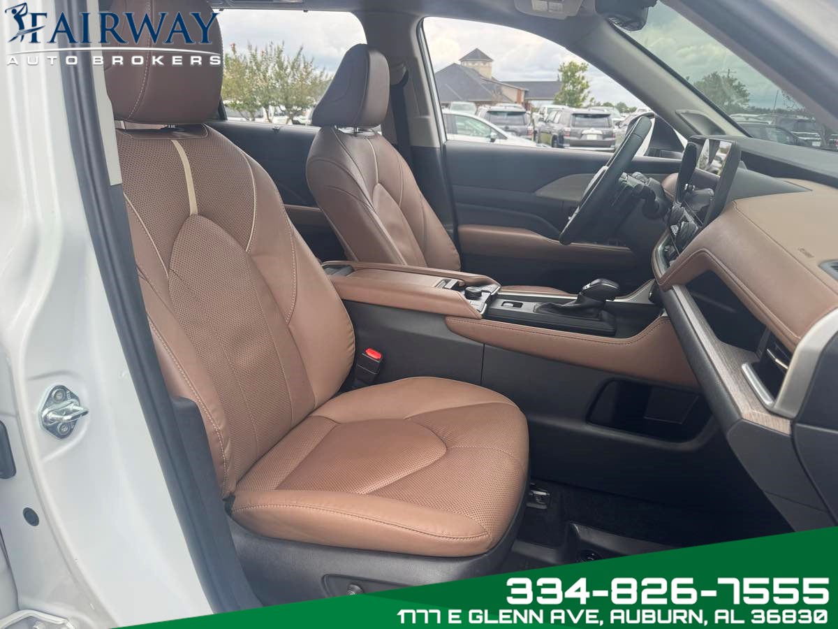 2024 Toyota Grand Highlander Platinum photo 10