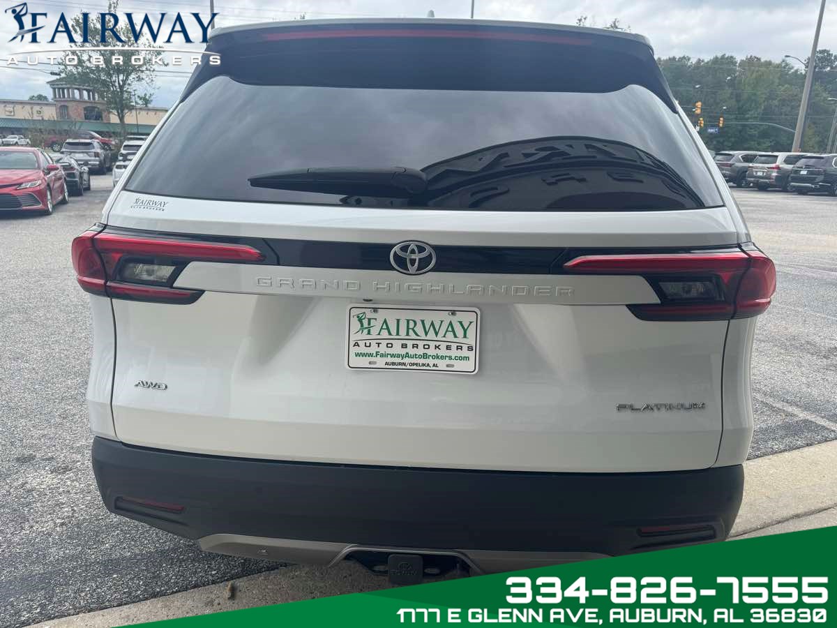 2024 Toyota Grand Highlander Platinum photo 5