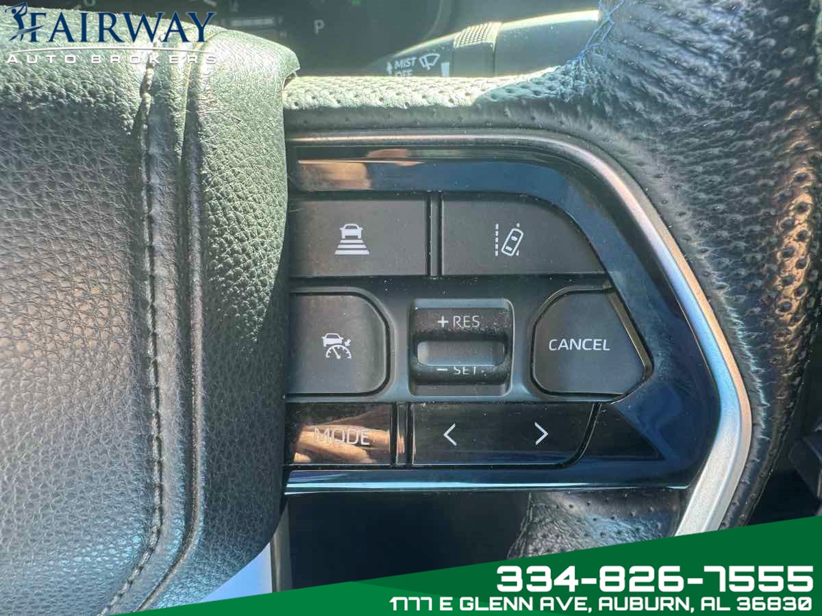 2022 Toyota Tundra Platinum CrewMax photo 17
