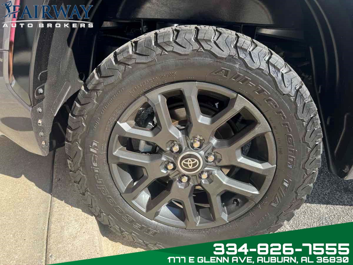 2022 Toyota Tundra Platinum CrewMax photo 32