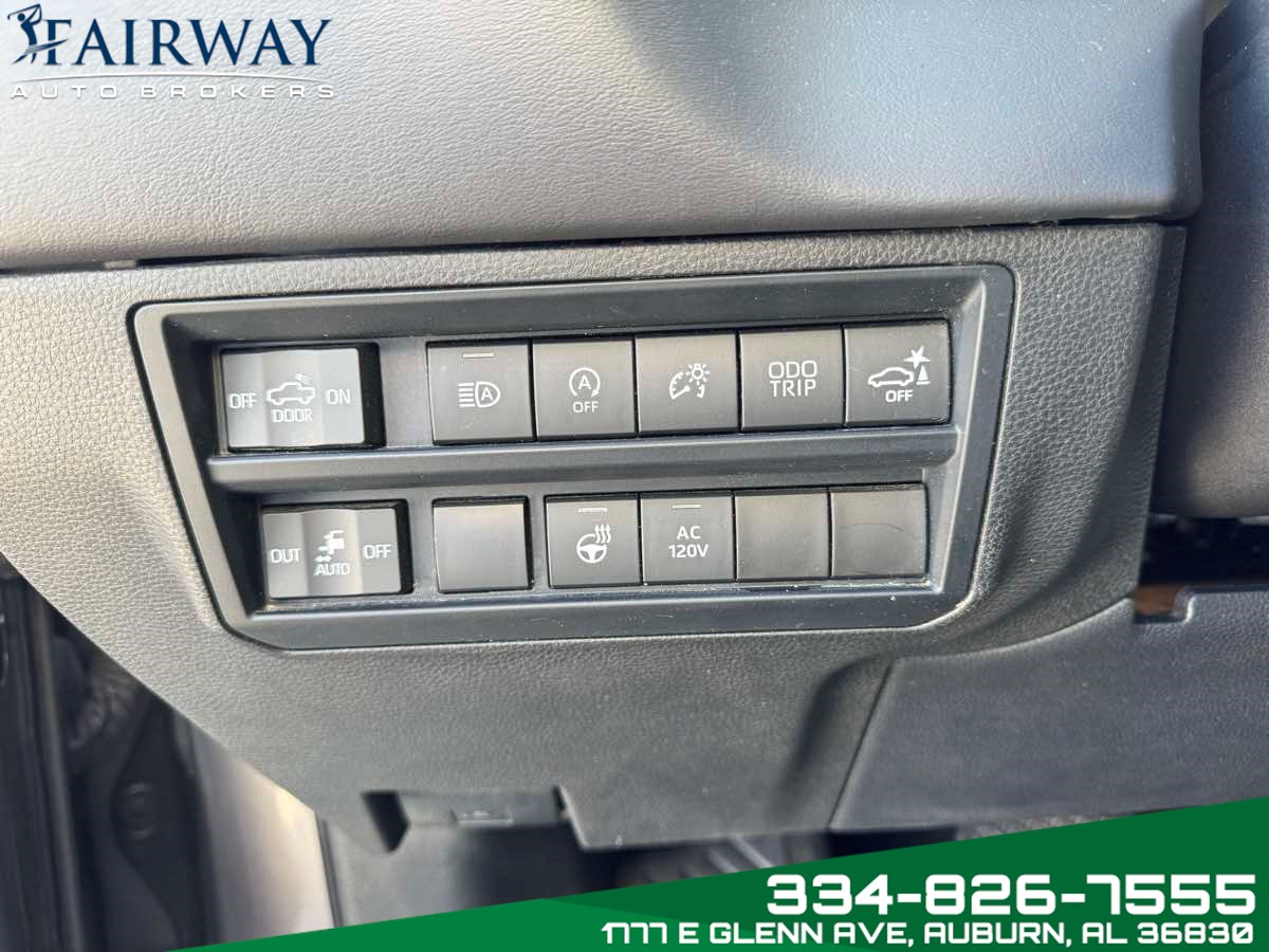 2022 Toyota Tundra Platinum CrewMax photo 13