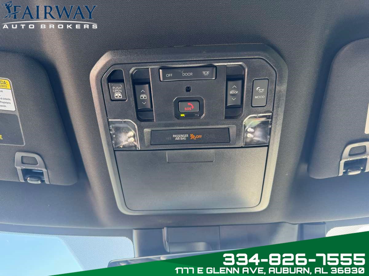2022 Toyota Tundra Platinum CrewMax photo 22