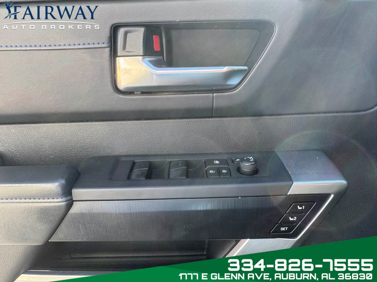 2022 Toyota Tundra Platinum CrewMax photo 12