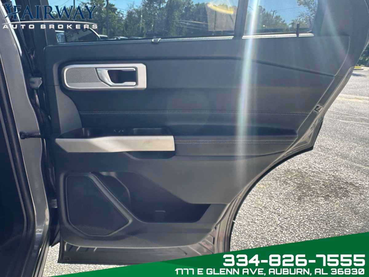 2022 Ford Explorer Limited photo 23