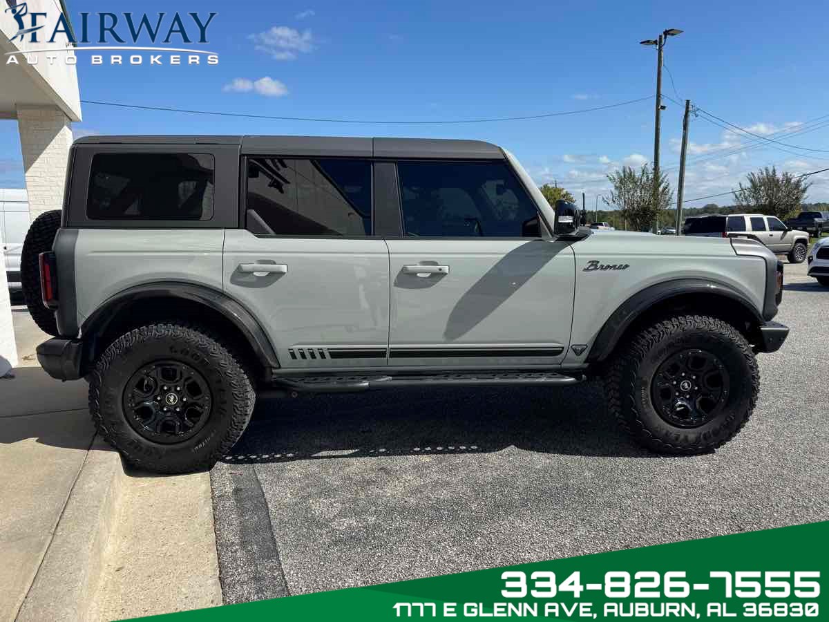 2021 Ford Bronco First Edition photo 4