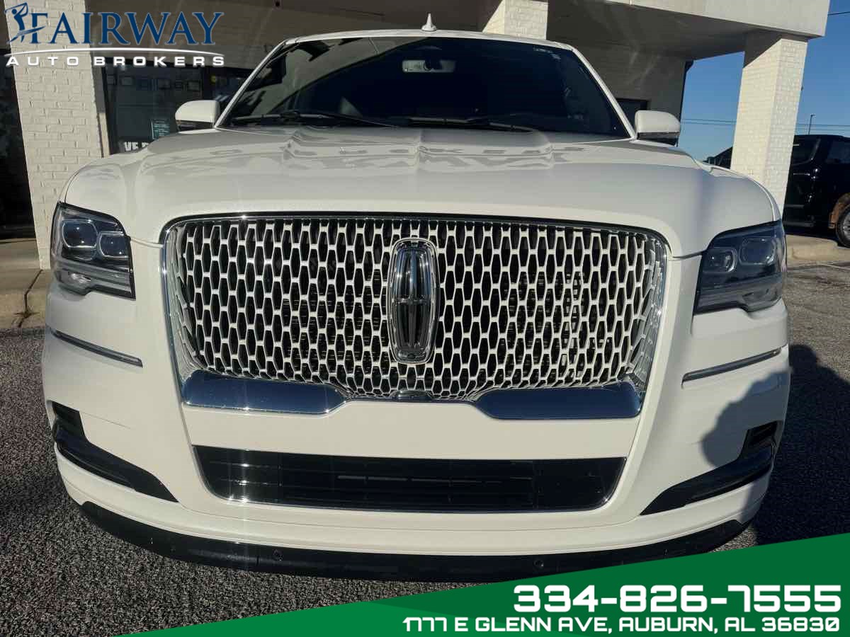 2023 Lincoln Navigator Reserve photo 2