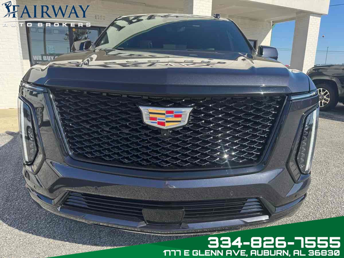 2025 Cadillac Escalade Sport photo 2