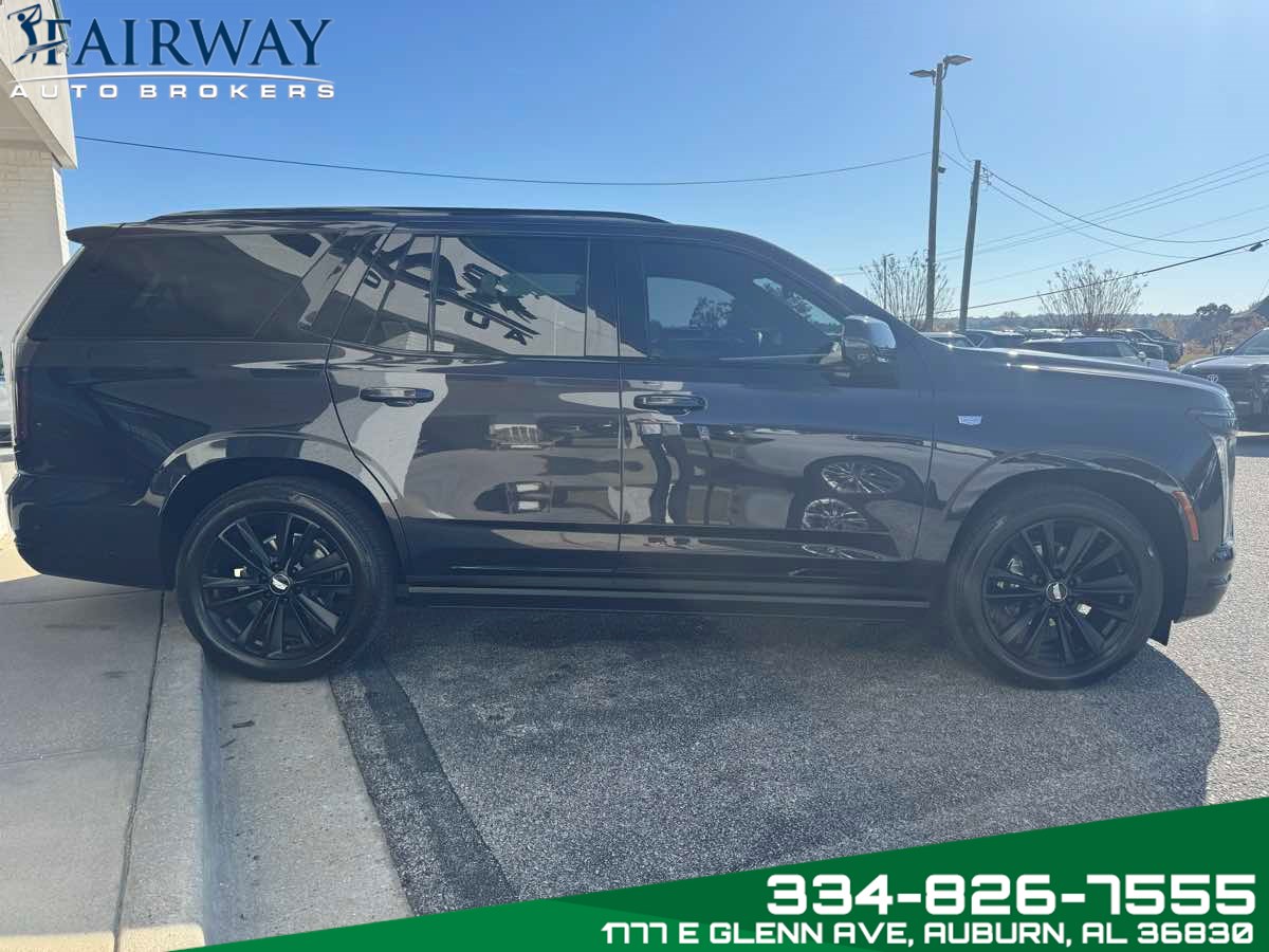 2025 Cadillac Escalade Sport photo 4